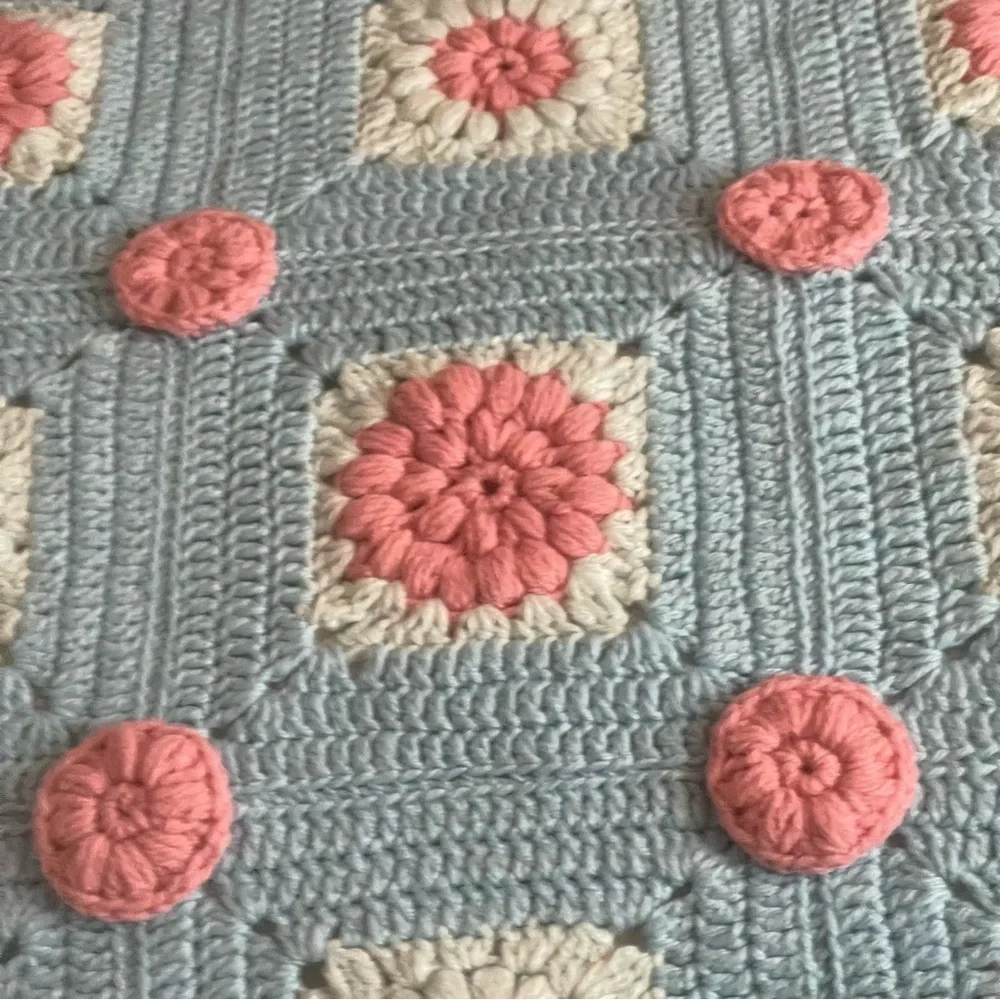 Vintage Handmade Floral Crochet Granny Square Grandma Throw Blanket Afghan - Picture 2 of 5